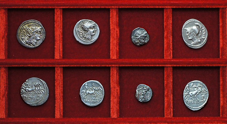 RRC 325 L.SENTI L.F. Sentia, RRC 326 C.FVNDAN Fundania denarius, victoriatus, RRC 328 P.SERVILI M.F. RVLLI Servilia, Ahala collection, coins of the Roman Republic