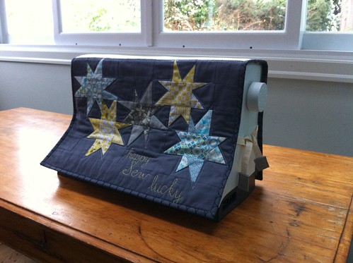 Sewing machine cover by Poppyprint