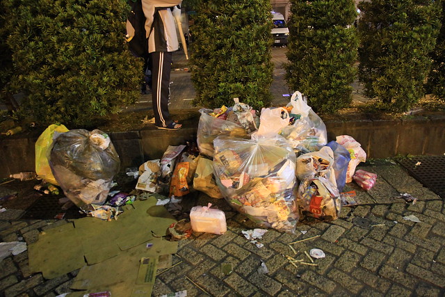 2013台北市跨年晚會垃圾-93-201301010147-賴鵬智攝