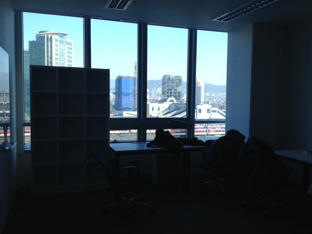 New office at Venture Port Business Incubating center of DMC Tower