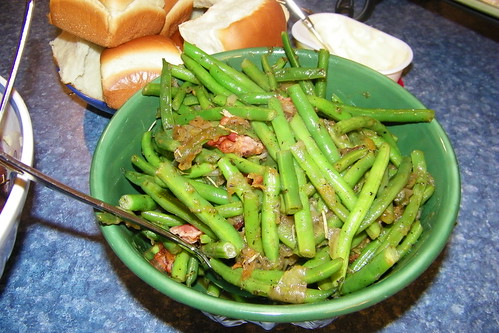 Sautéed Green Beans and Jarred Onions with Bacon