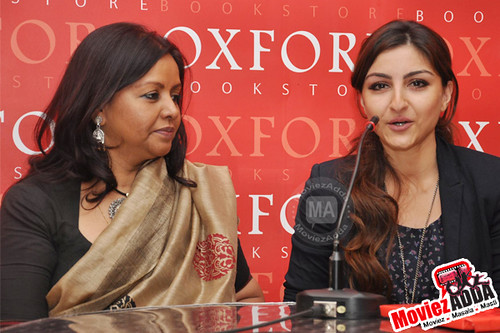 Soha Ali Soha Ali Khan and Shabana Azmi launches film Life Goes On DVD 