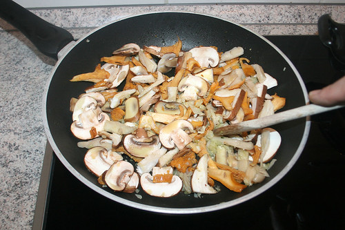 33 - Pilze anbraten / Roast mushrooms