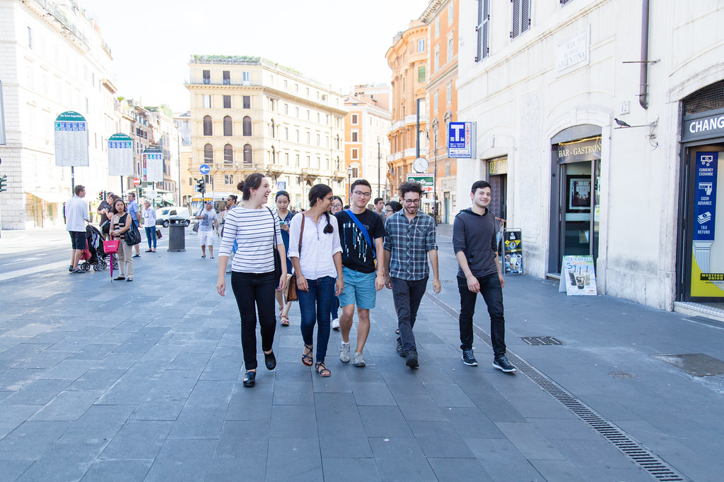 Students head to a gelateria after Italian class, fall 2015. 

photo / Stephanie Cheung (B.Arch. '18)