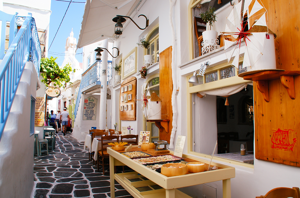 The Narrow Alley in Mykonos Greece