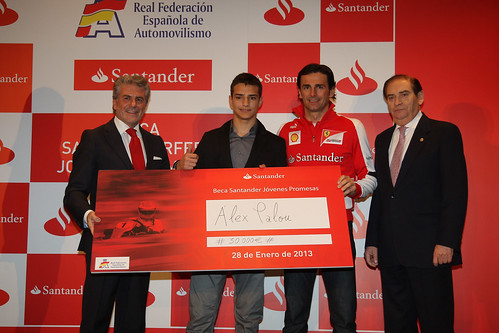 IV Beca Santander Jóvenes Promesas y los trofeos del campeonato de España de karting de 2012
