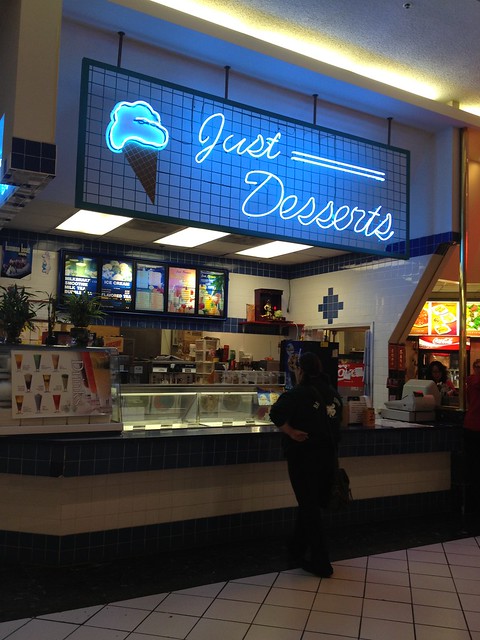Mall - T&L and Just Desserts