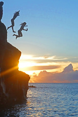 Waimea Rock Sunset Jumpers