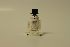 LEGO Star Wars 2012 Advent Calendar (9509) - Day 23: Snowman R2-D2