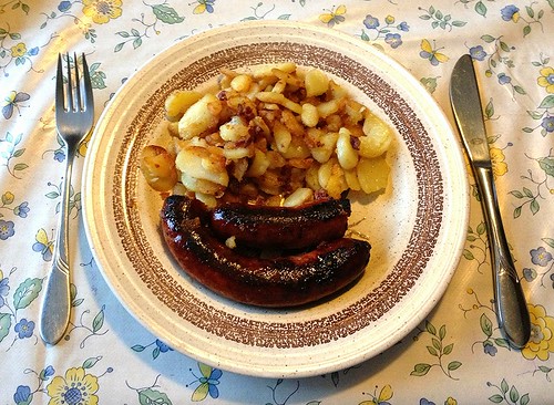 Nordhessische Kartoffelwurst & Bratkartoffeln / Hessian potato sausage & fried potatoes