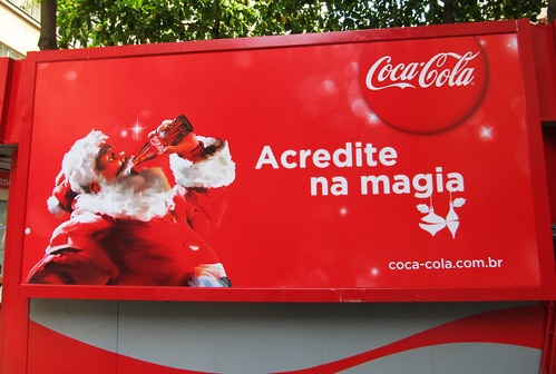 Christmas-Natal-2012-Coca-Cola-Newstand-backlit-Rio-de-Janeiro by roitberg
