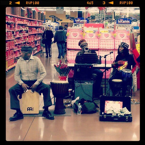 Oh, the things @genmae5 and I stumble onto like this trio playing African music in Newport Kroger