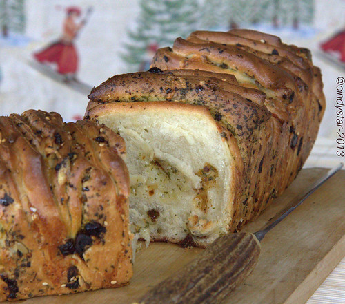 herb&cheese pull-apart bread