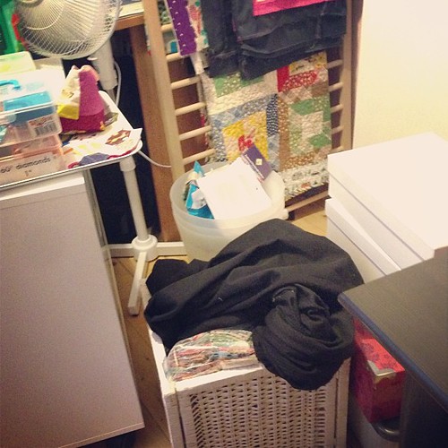 The "crap everywhere" picture of my sewing room. :(