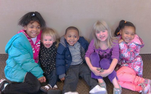 Met up with daycare friends for lunch at IHOP. So fun!