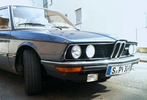 BMW 525 (E12)
