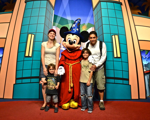 family photo with mickey at hollywood studios