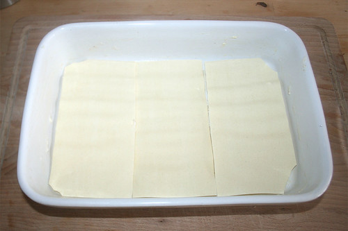 65 - Lasagneplatten einlegen / Inlay lasagna sheets