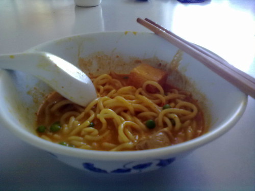 Curry laksa instant noodle 2