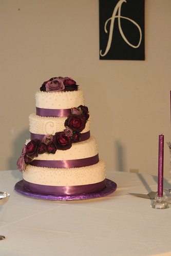 Taylor and Drews wedding cake