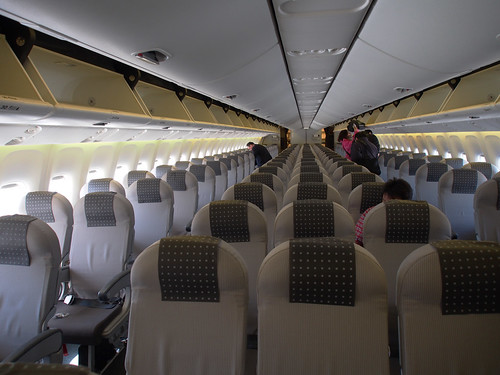 JAL 767-300 Domestic Economy Class Cabin by Ricardobtg