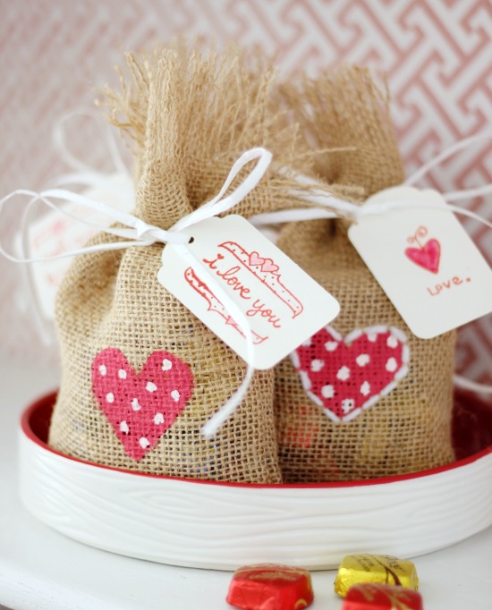 Hi Sugarplum | Burlap Valentine Treat Bags