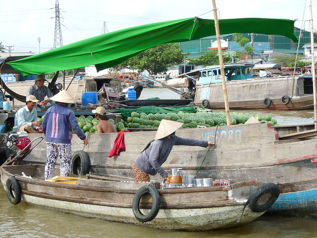 Cai Rang Floating Market 15