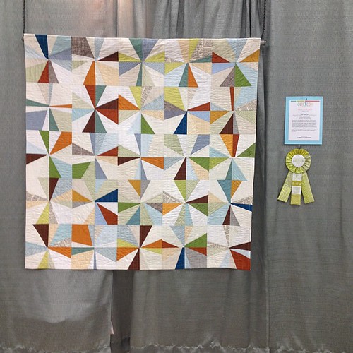 One of my favorite quilts in the show. Bee quilt (1st place) quilted by Krista Fleckenstein