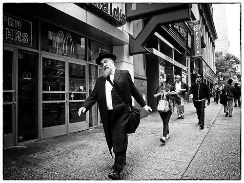 triste pace by ifotog, Queen of Manhattan Street Photography