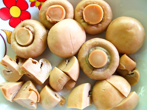 IMG_0626 Button mushrooms, 蘑菇