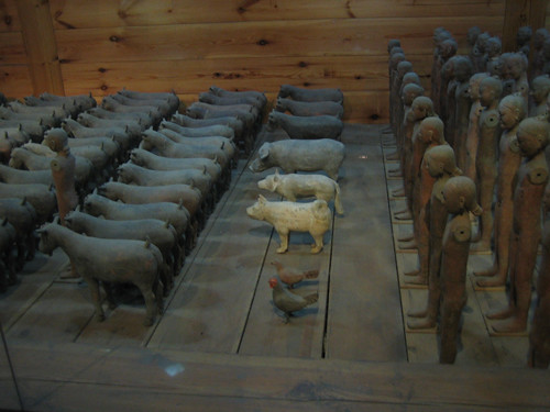 IMG_6130 - Earthware ''sacrifices'' and domestic animals in Emperor Jing's Tomb, Han Dynasty, Xianyang, China, 2007