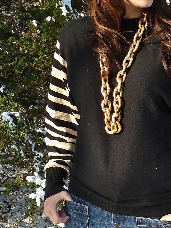 large chain detail