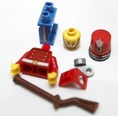 LEGO Minifigures: Character Encyclopedia Exclusive Minifigure