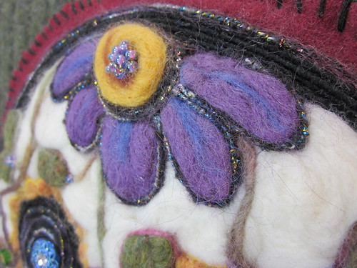 Calavera y Flores-closeup