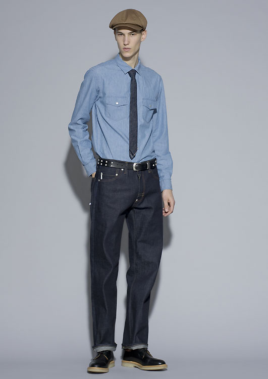 Kristoffer Hasslevall0004_DELUXE SS13(HOUYHNHNM)