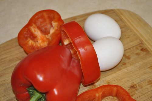 eggs in pepper rings 1