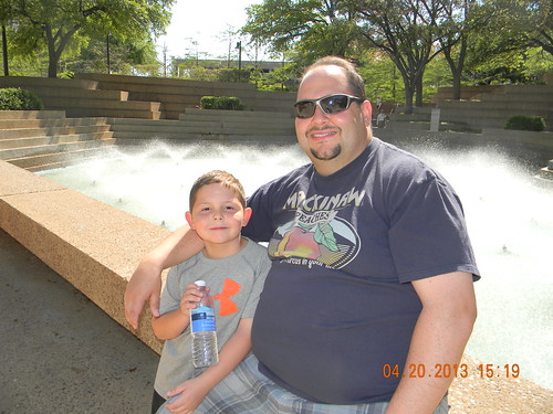 Fort Worth Water Gardens 4-20-2013