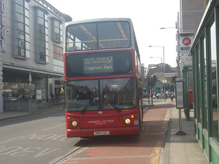London United TA312 on Route 57