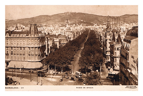 Barcelona plaza Cataluña, postal enviada en 1932 desde Barcelona  a Francia by Octavi Centelles