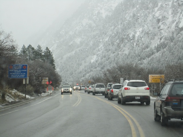 Traffic to Utah canyons