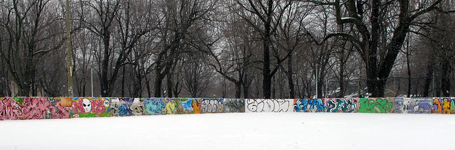 parc lafontaine graffiti boards