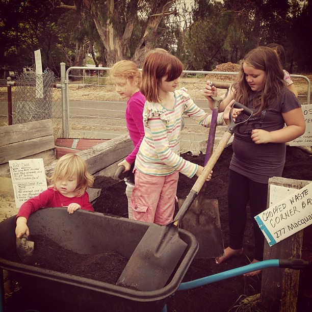 Working together at co-op #gardening #unschooling #naturallearning #kitchengarden