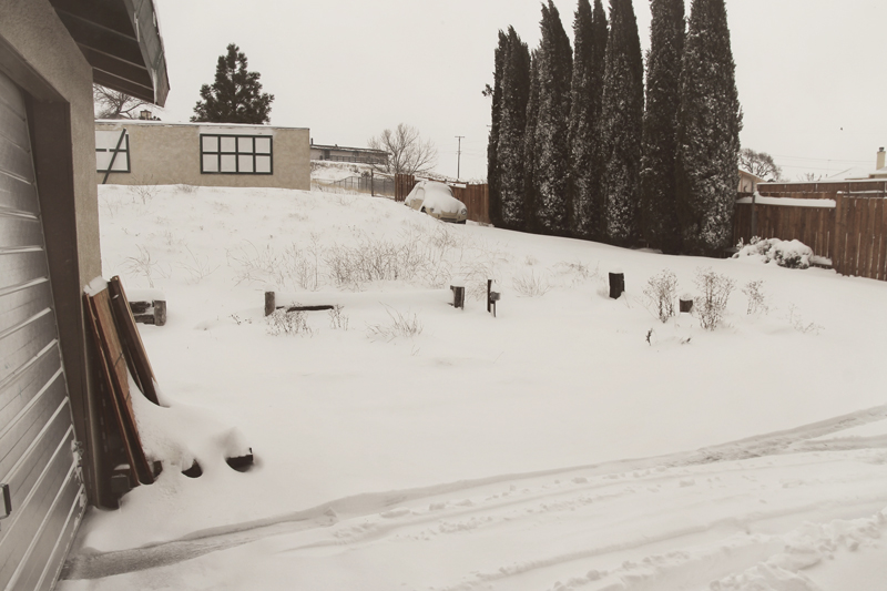 snowy-backyard-tehachapi