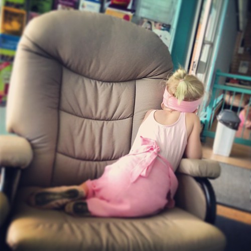 Day 6, chair. Cece waiting for ballet to start. #fmsphotoaday #alice #ballet