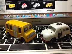 130329 Dream TOMICA SNOOPY