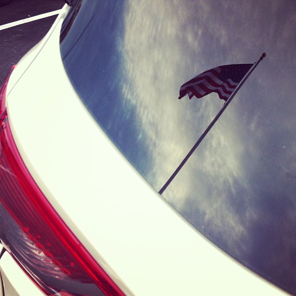 Reflection of the flag. #usa #keylargo #florida #flag # reflection
