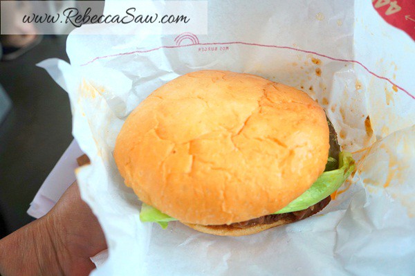 Mos Burger - Taiwan - rebeccasaw-009