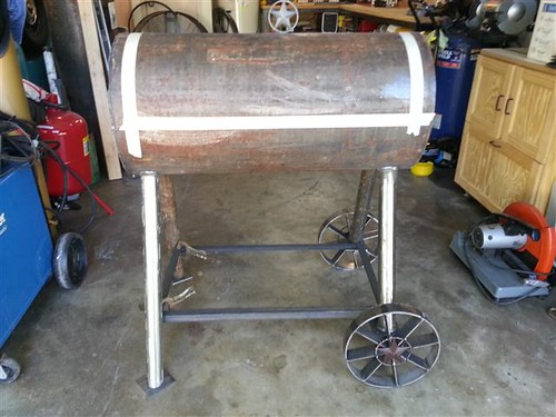 How do you make a steel BBQ pit?