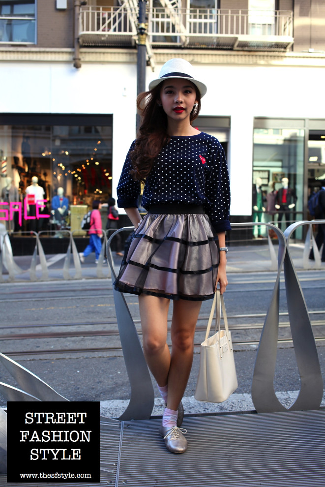 red lipstick, sheer outer layer skirt, polka dots, hat, san francisco fashion blog, street fashion style, thesfstyle,