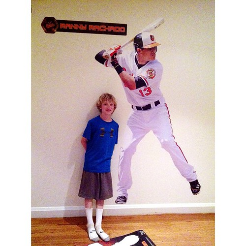 Micaiah with his new roommate...#masn, #orioles, #mannymachado